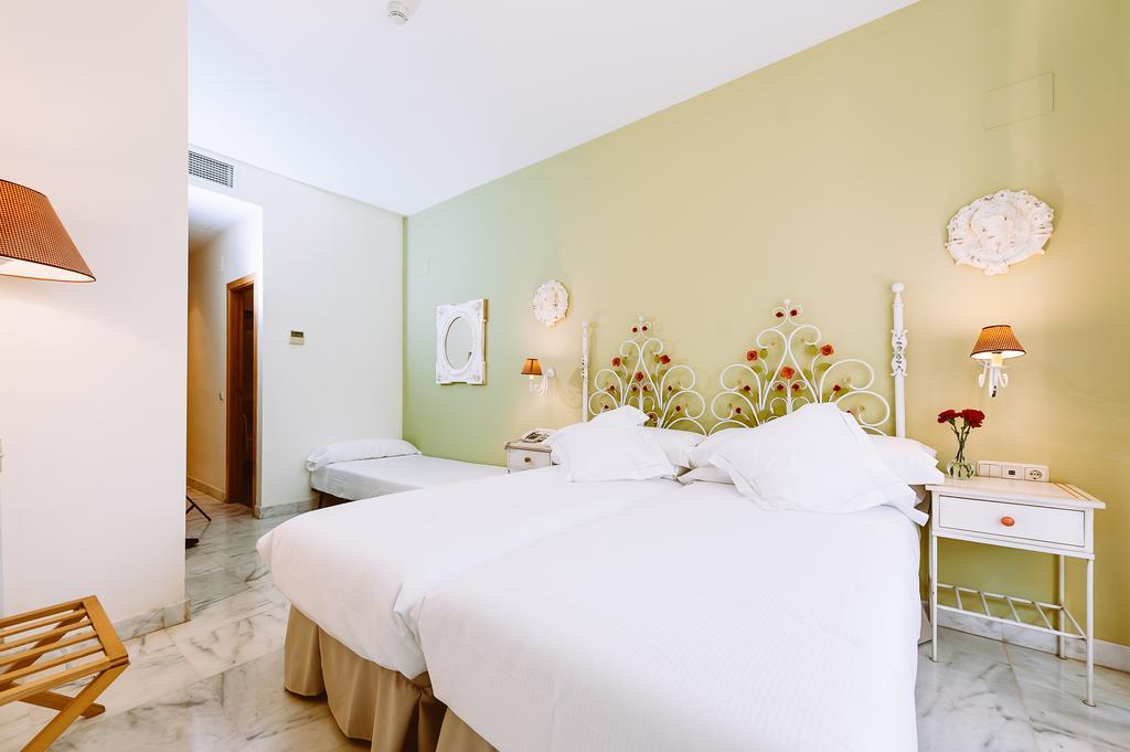 סביליה Basic Hotel Dona Manuela מראה חיצוני תמונה