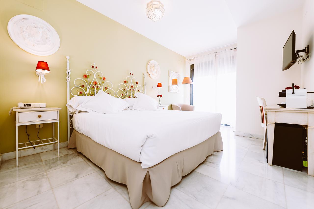 סביליה Basic Hotel Dona Manuela מראה חיצוני תמונה